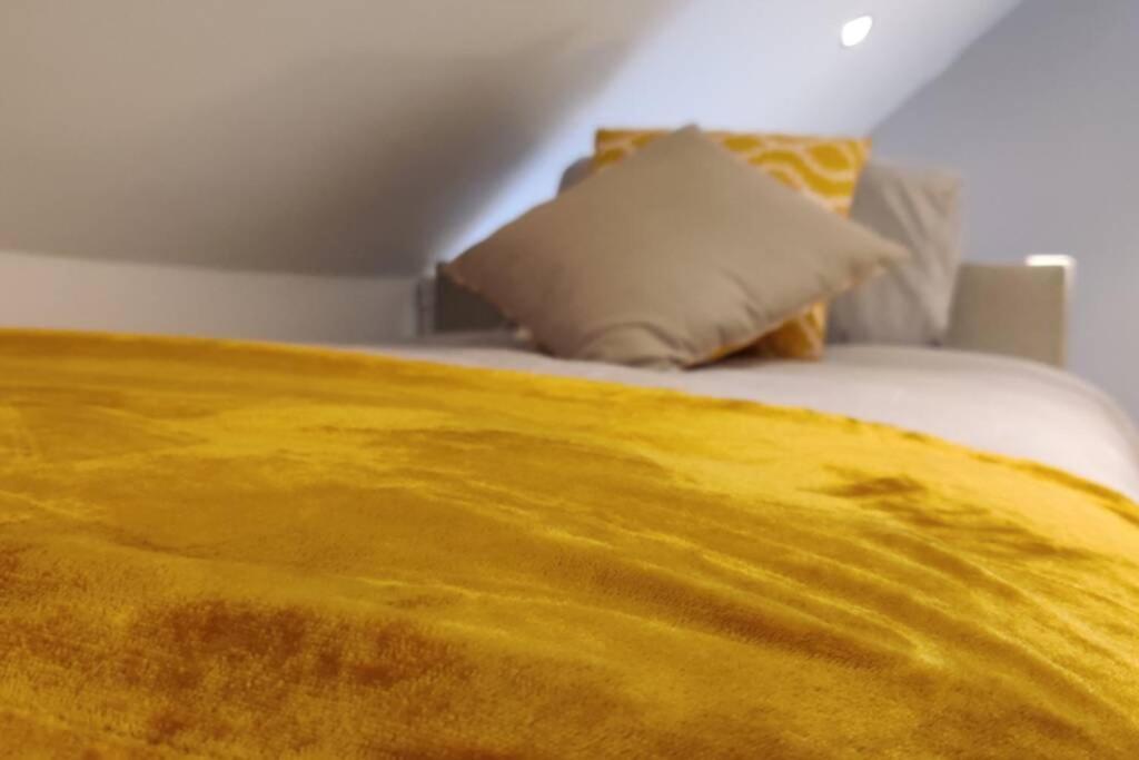 Luxury 'Cois Abhainn' Self Catering Apartment Foxford Extérieur photo